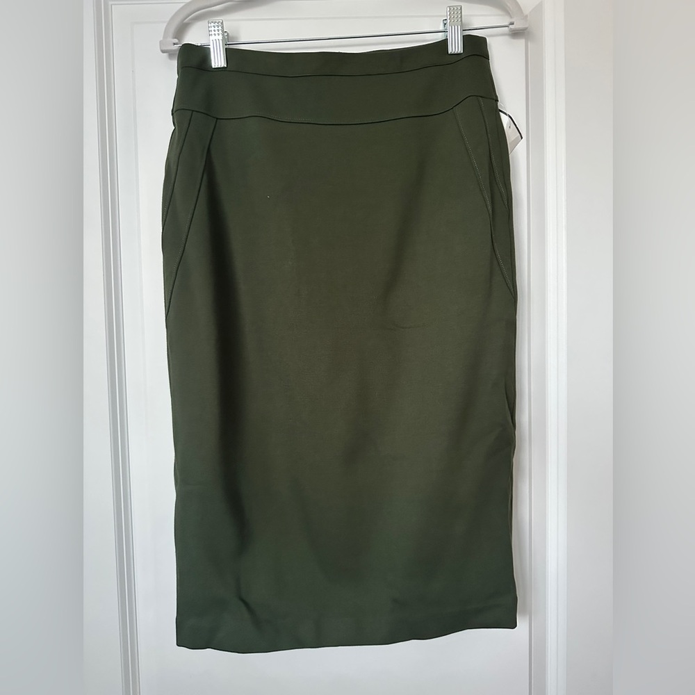 Green pencil skirt size Small NWT